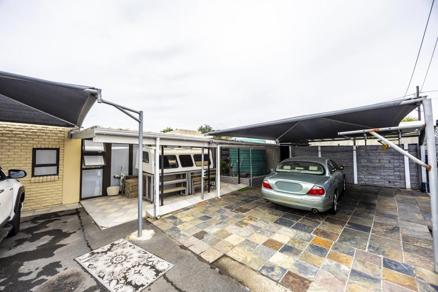 4 Bedroom Property for Sale in Bonnie Doone Eastern Cape